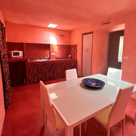 Dammuso - La Piccola Giara - * Scauri (Sicily)